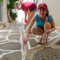 CYA Students Volunteer painting CYA Students Volunteer painting