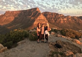 6 Types of Volunteer Vacations